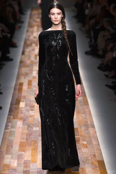 Look 63
